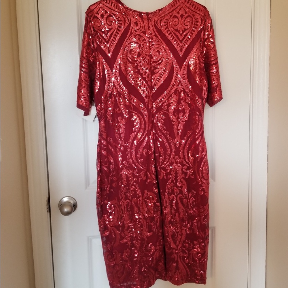 Red Dress - Picture 2 of 2